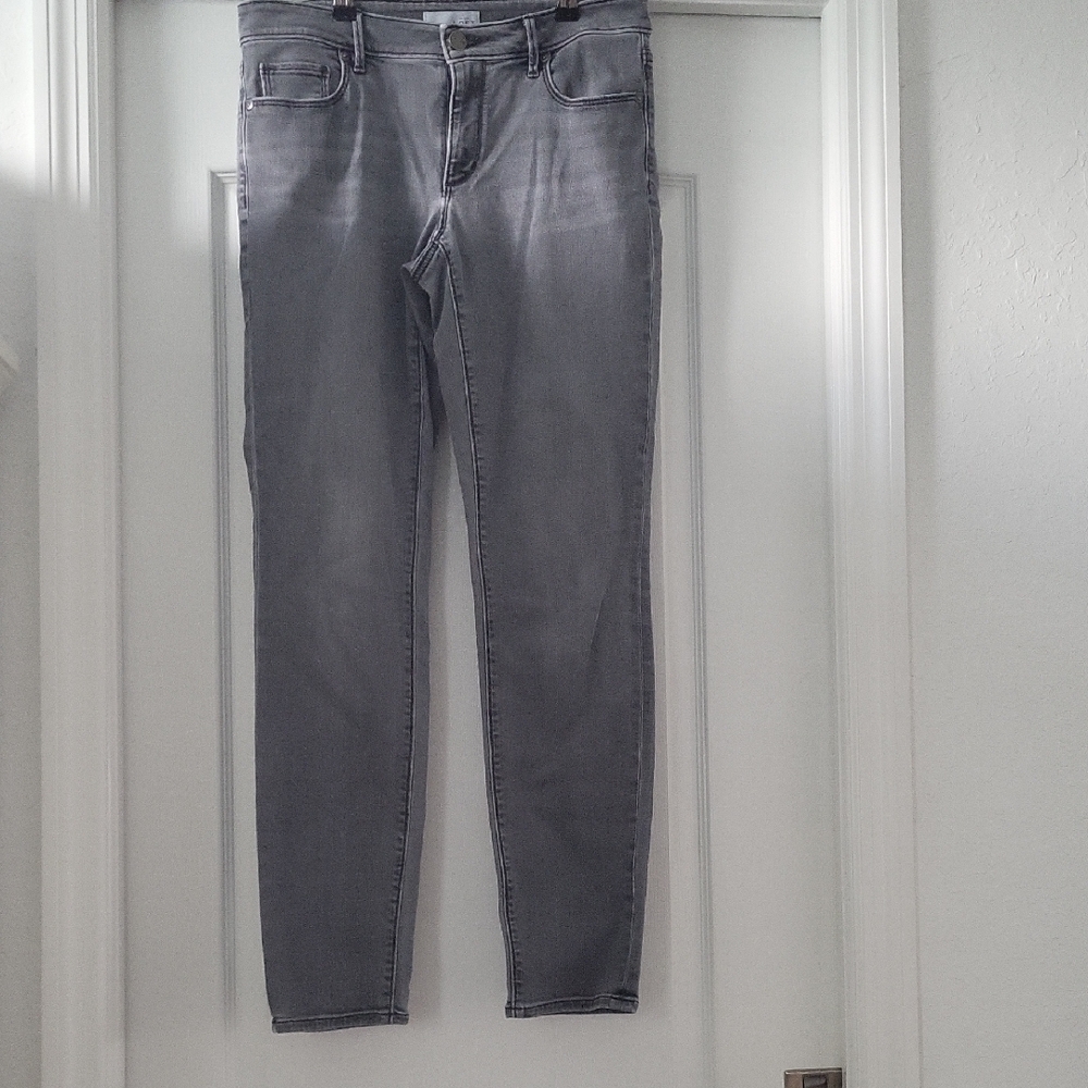 LOFT Gray Skinny Jeans Sleek Design 28